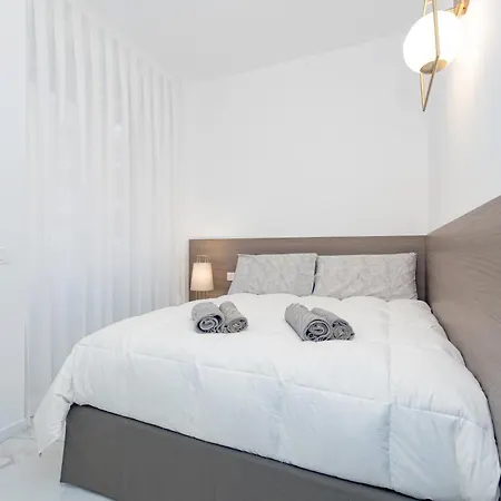 Daire 3co4 - Duomo - Chic - - *