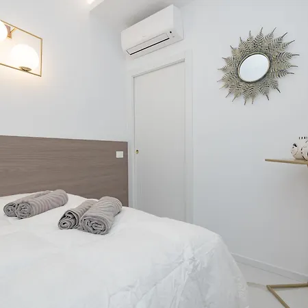 Daire 3co4 - Duomo - Chic - - Milano
